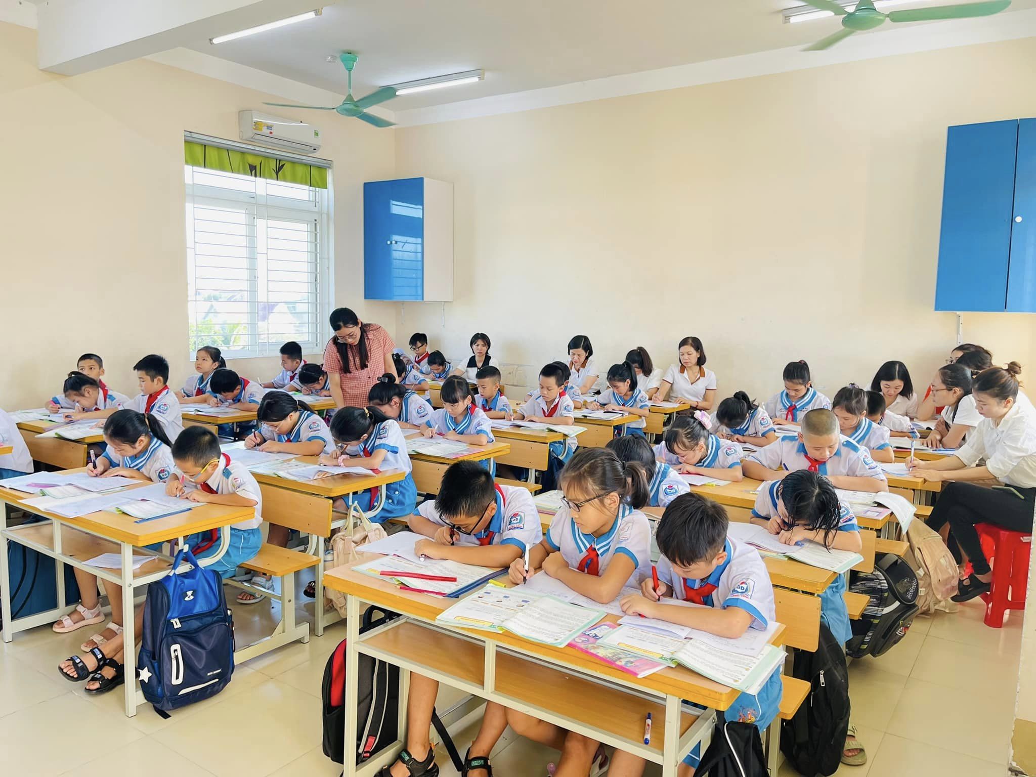 TRƯỜNG TIỂU HỌC ĐÔNG VĨNH TỔ CHỨC CHUYÊN ĐỀ CẤP TRƯỜNG THÁNG 9