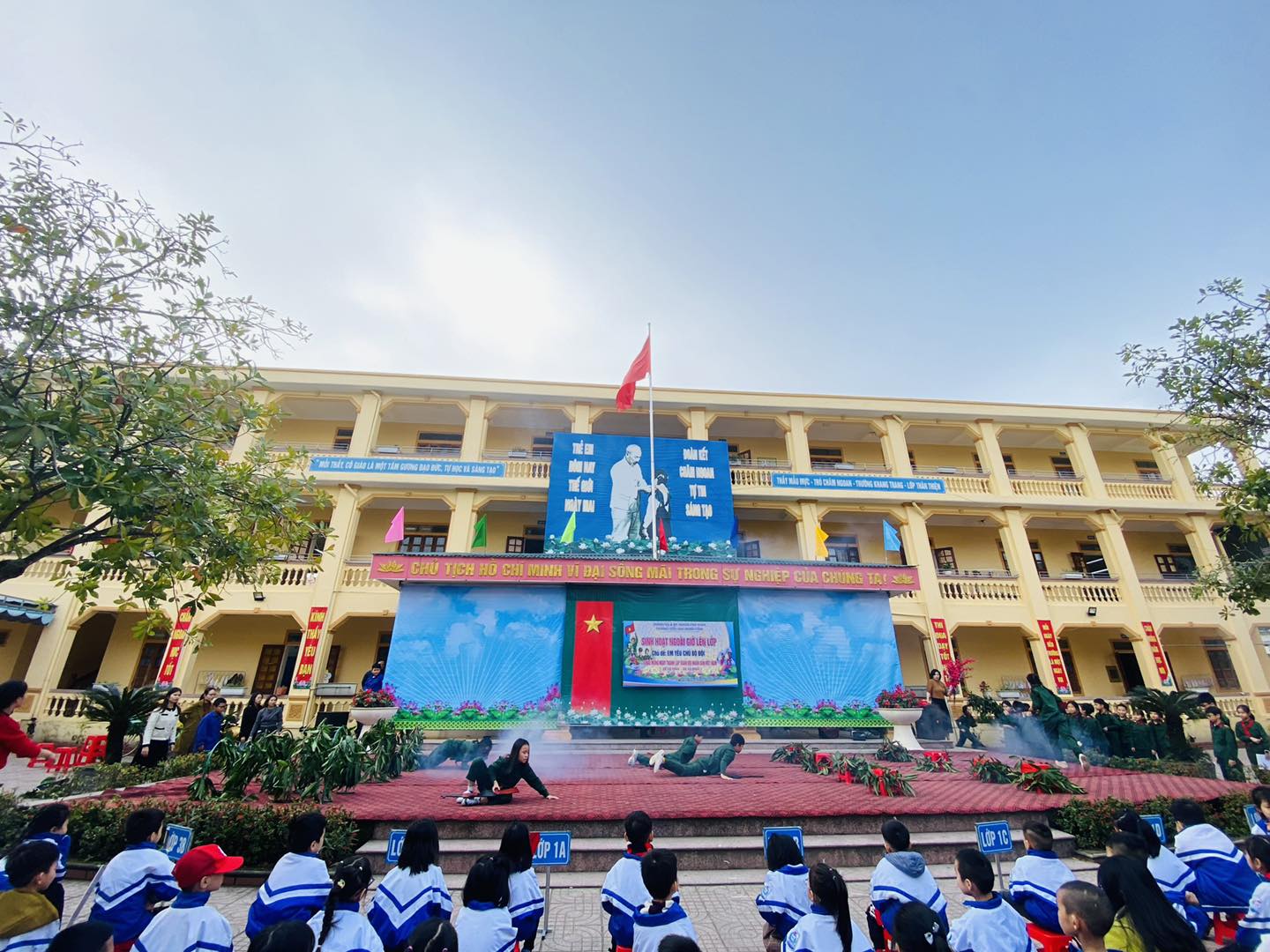 SINH HOẠT NGLL: 