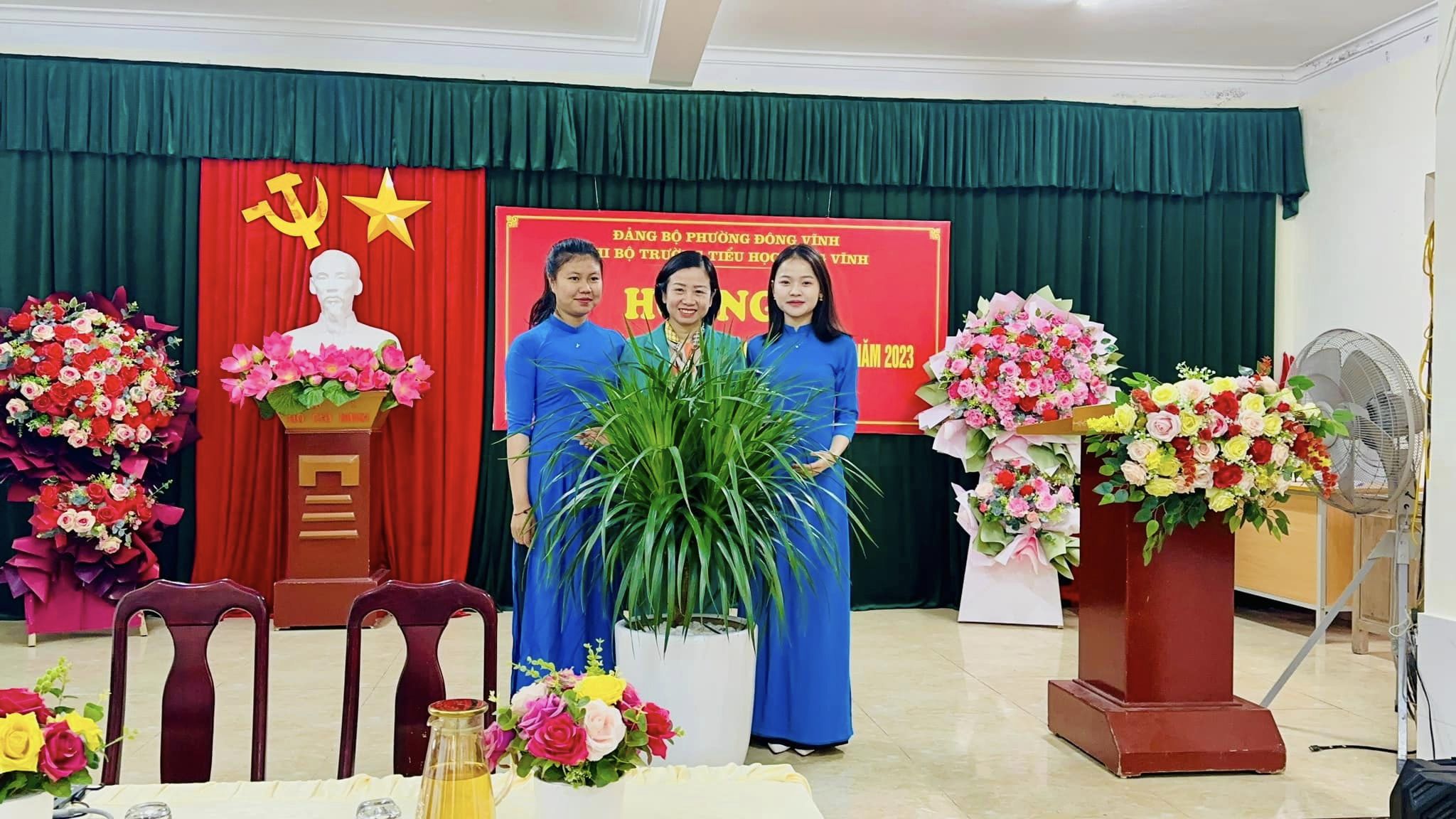 TRƯỜNG TIỂU HỌC ĐÔNG VĨNH ĐÓN ĐOÀN SINH VIÊN K61 KHOA GIÁO DỤC TIỂU HỌC CỦA TRƯỜNG ĐẠI HỌC VINH